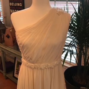 Beautiful white Ralph Lauren dress.